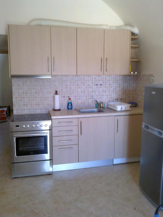 Anna Apartment Kastrisianika Ngoại thất bức ảnh